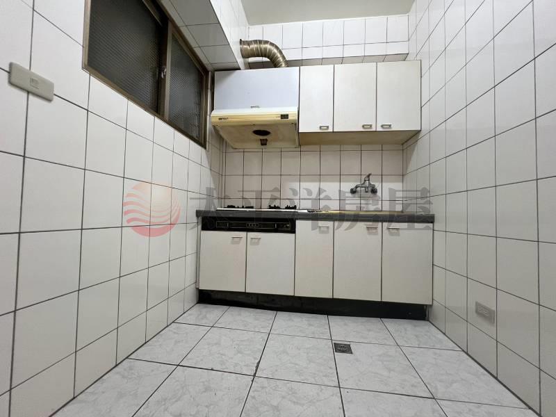 [中興大學/僑泰高中]2+1房.可租補 歡迎預約看屋!,台中市南區高工路