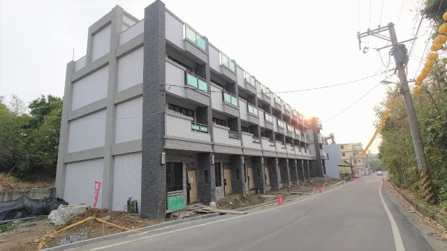 花壇虎山巖全新新墅,彰化縣花壇鄉虎山街
